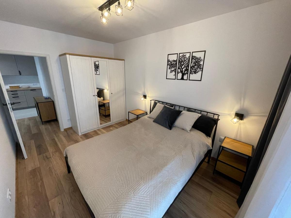 Newport Industrial Apartament
